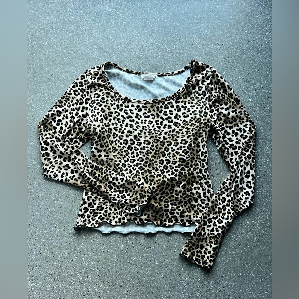 LONG SLEEVE CHEETAH SHIRT